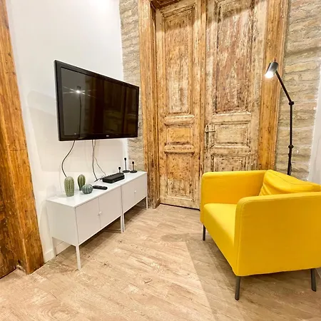 Romance Residency With Finn Sauna Apartamento