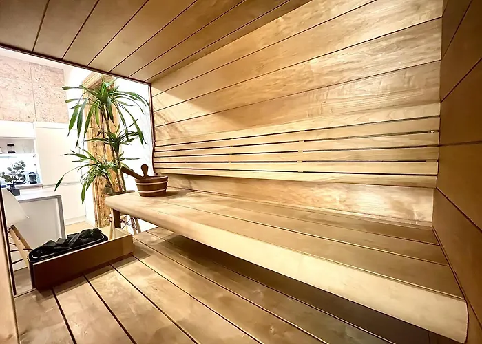 Romance Residency With Finn Sauna * Budapest